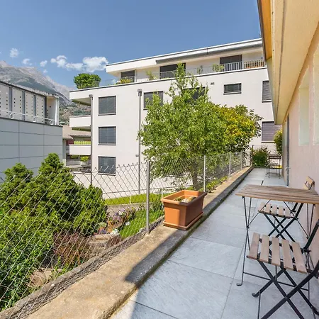 Renoviertes Oberhalb Mit Balkon Und Bergblick Appartamento *