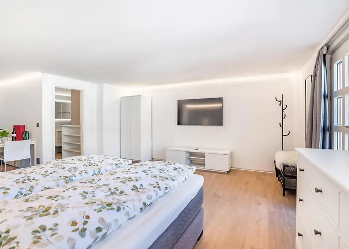 아파트 Completely Renovated, Furnished With Plenty Of Comfort